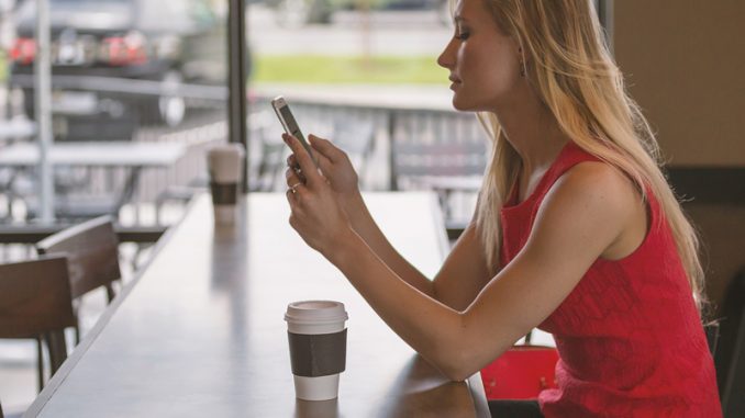 Teenagers-e-Smartphone-copertina