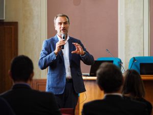 Conferenza Notti ricercatori - Leonardo Alfonsi Sharper