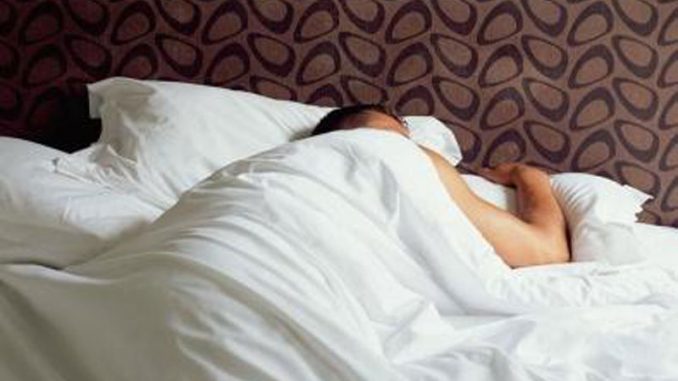 Persona che dorme-copertina