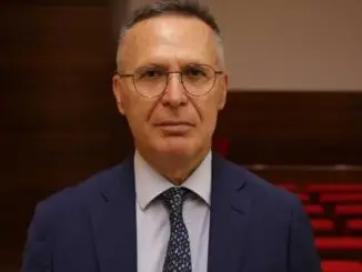 Mastroianni-simit-cop