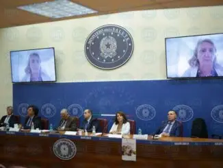 Andreoni,-Della-Seta,-Babudieri,-Leonardi,-Kondili,-Mastroianni,-Mussini-cop