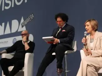 Presentazione-Usa-la-testa-Rimini-cop